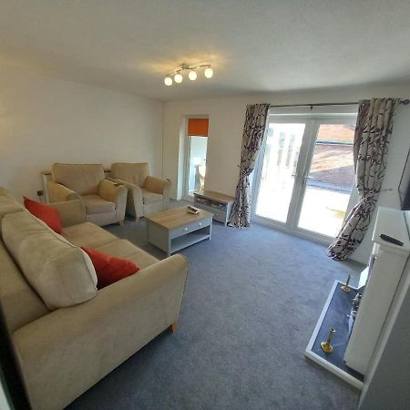 Leominster 3 Bedroom House Parking Garden Private Esterno foto