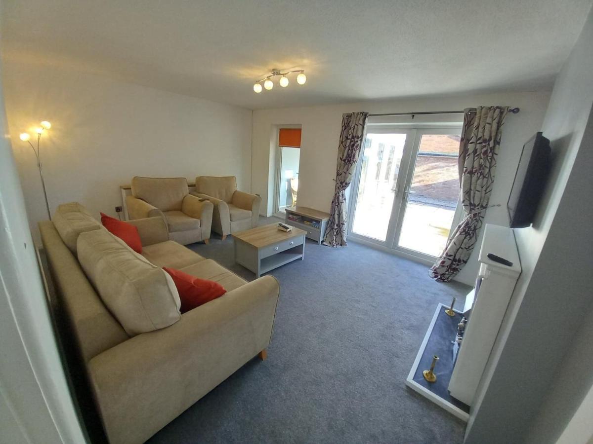 Leominster 3 Bedroom House Parking Garden Private Esterno foto