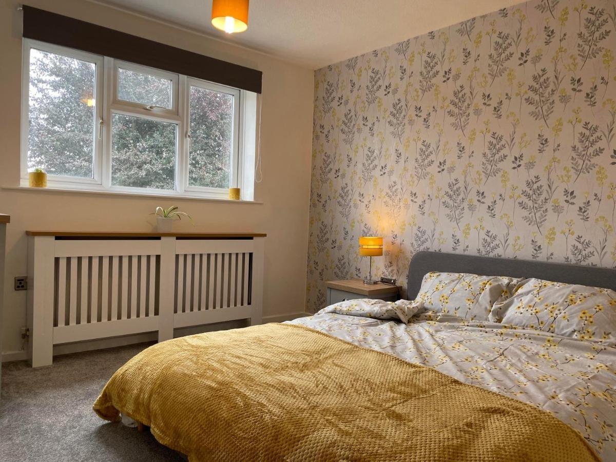 Leominster 3 Bedroom House Parking Garden Private Esterno foto