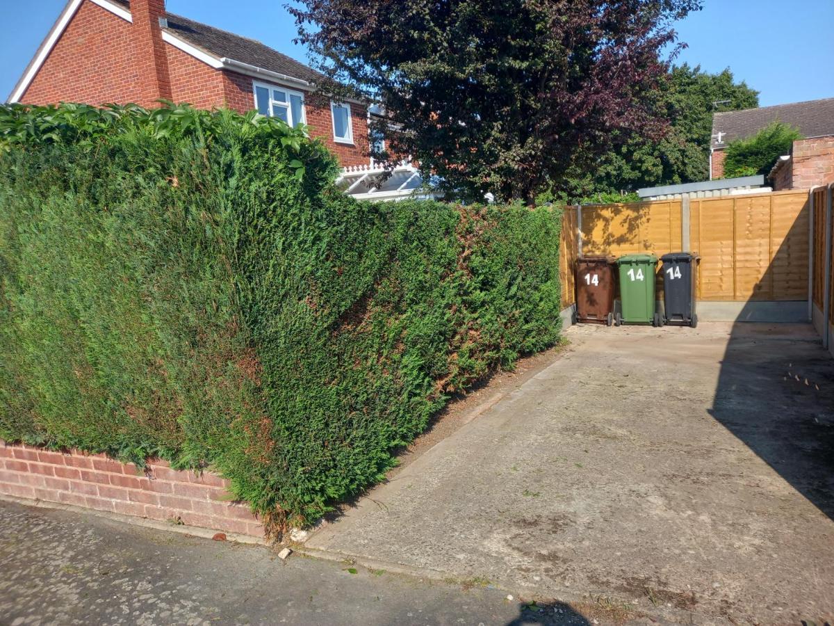 Leominster 3 Bedroom House Parking Garden Private Esterno foto