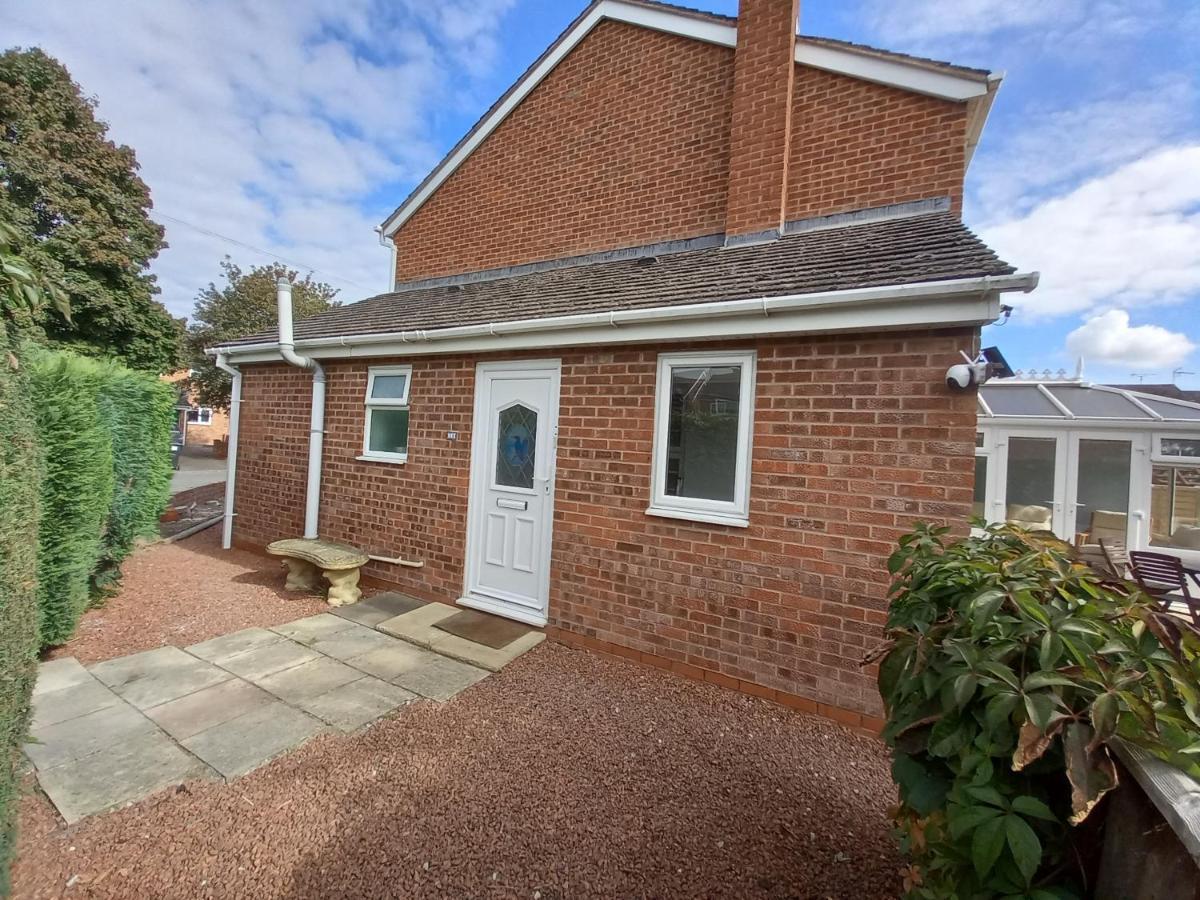 Leominster 3 Bedroom House Parking Garden Private Esterno foto