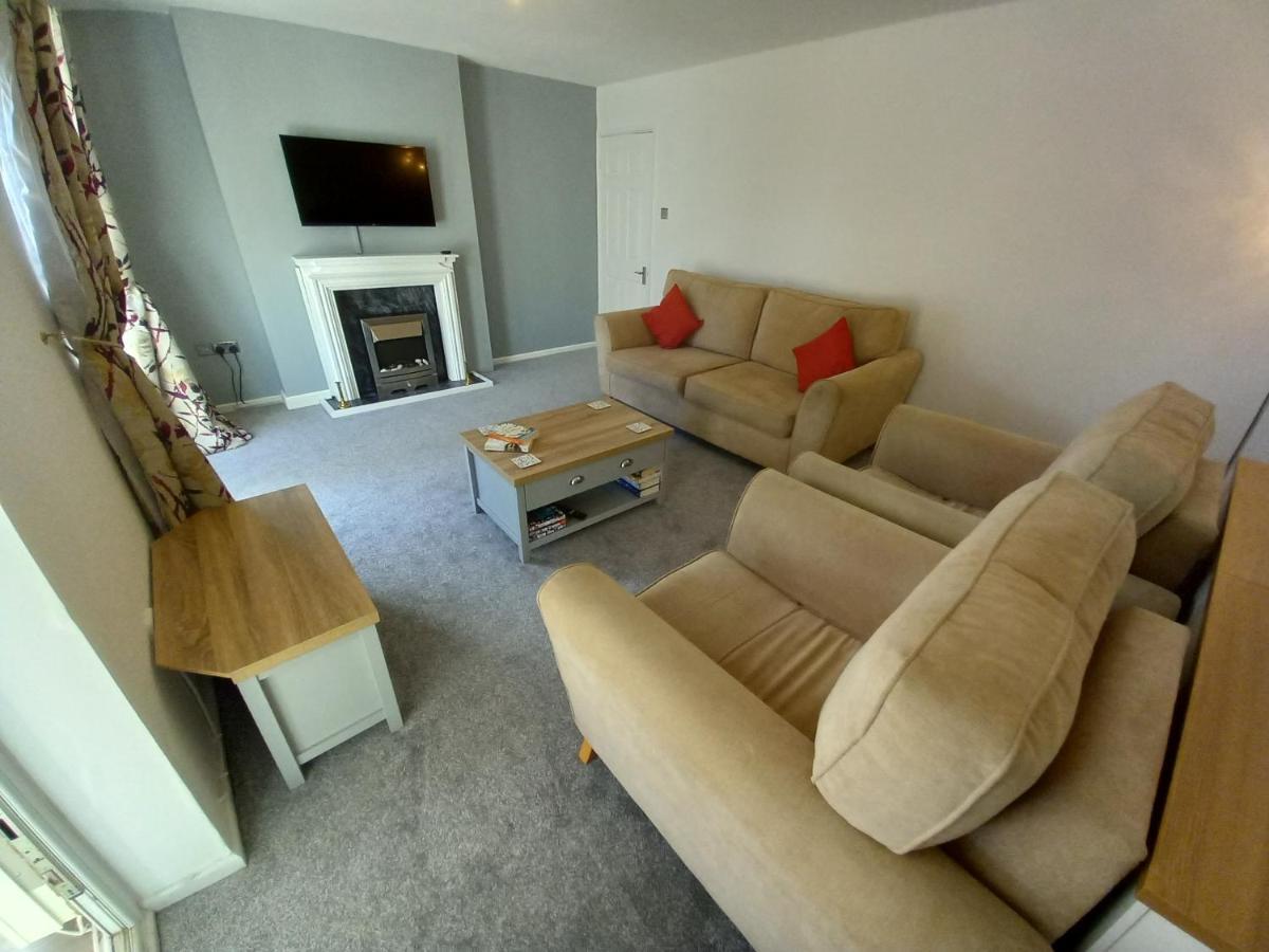 Leominster 3 Bedroom House Parking Garden Private Esterno foto