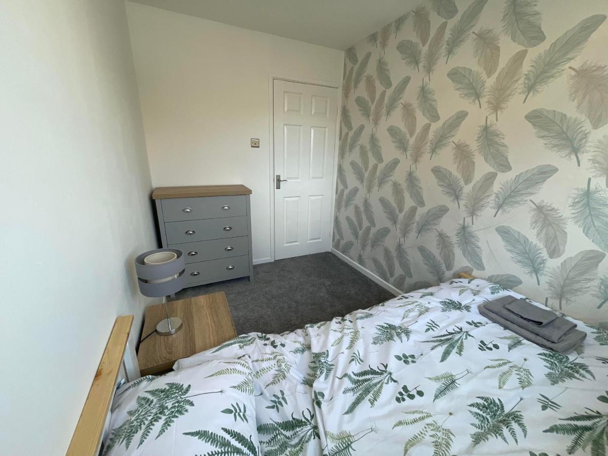 Leominster 3 Bedroom House Parking Garden Private Esterno foto