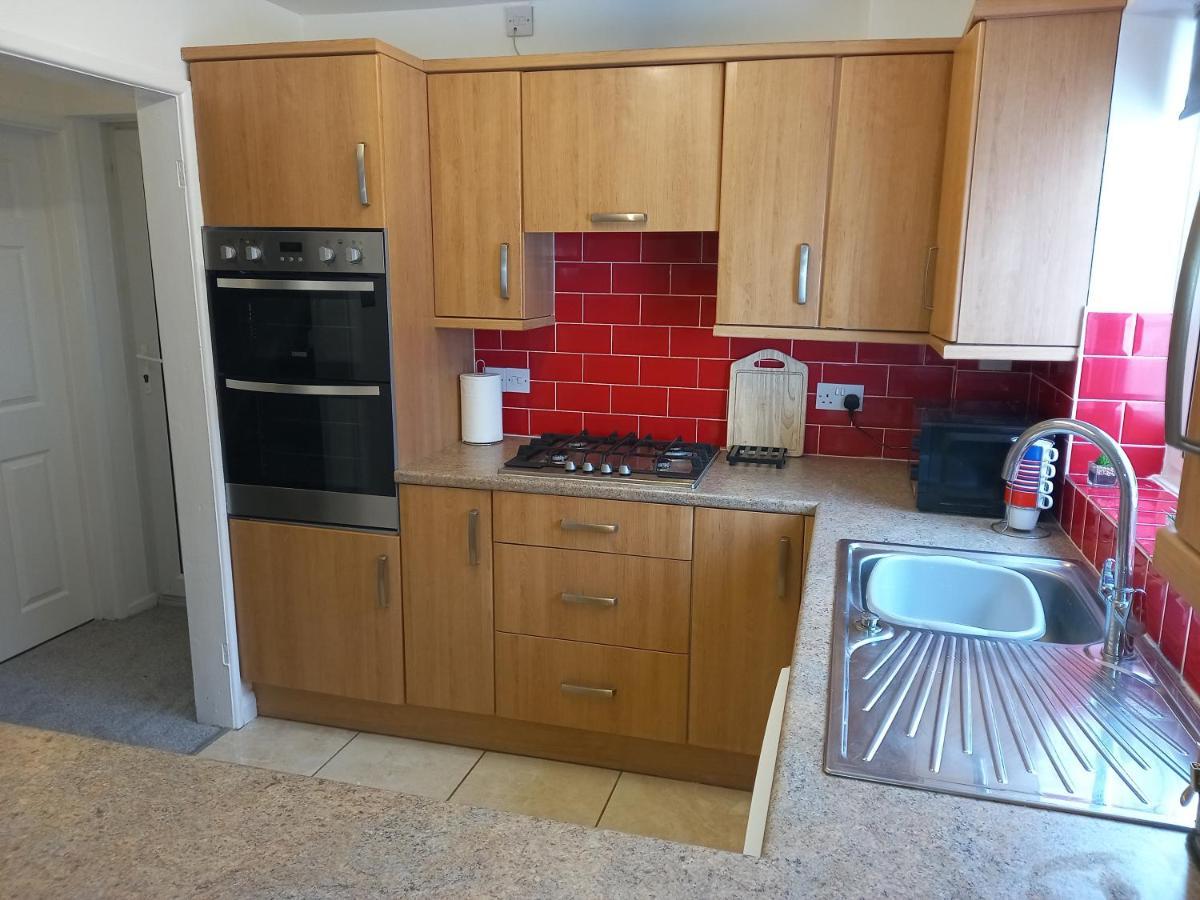 Leominster 3 Bedroom House Parking Garden Private Esterno foto